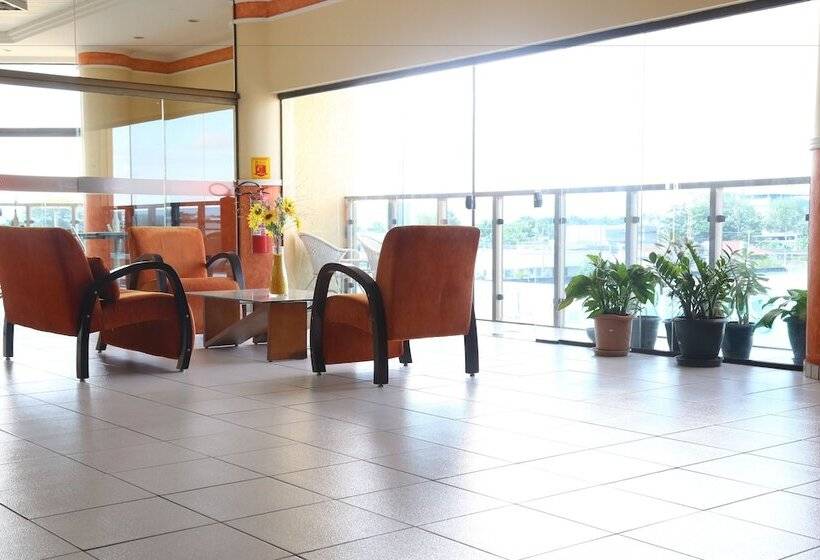 酒店 Larison Hoteis Jiparana