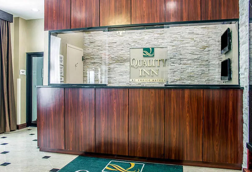 בית מלון כפרי Pitkin