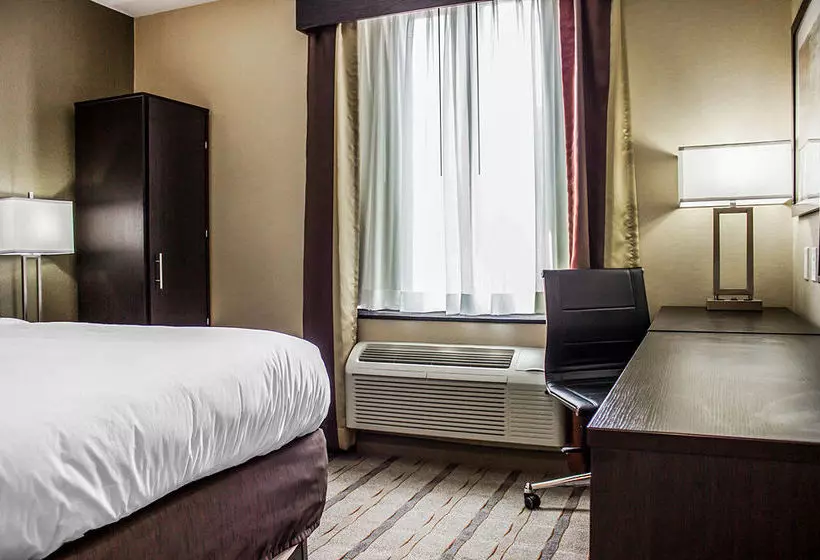 בית מלון כפרי Pitkin