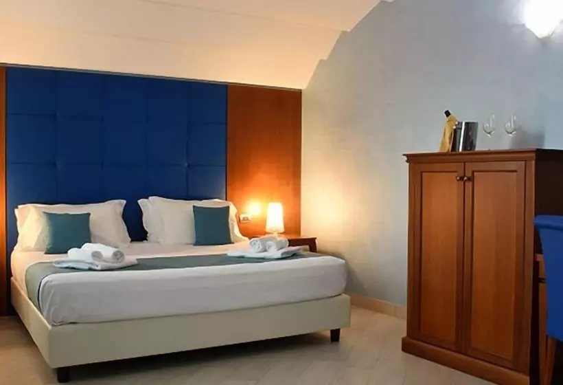 Отель Riviera Azzurra