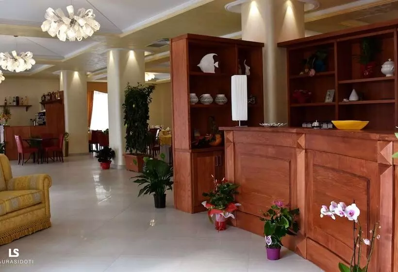 Отель Riviera Azzurra