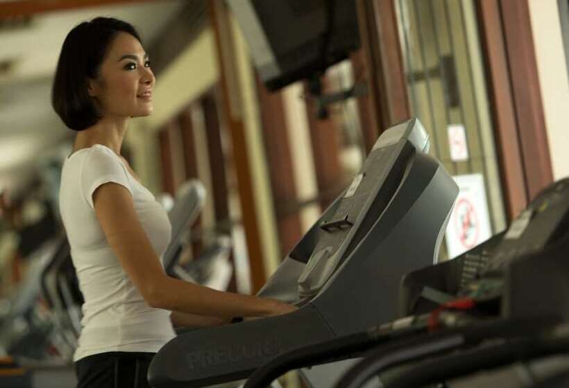 فندق Santika Premiere Kota Harapan Indah