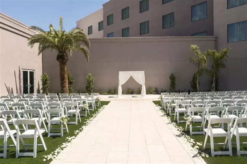 Sheraton Mesa Hotel At Wrigleyville West