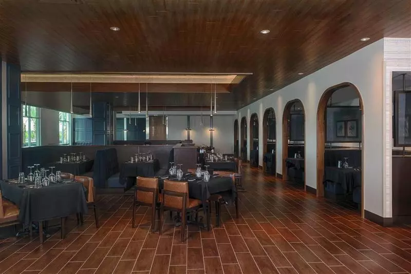 Sheraton Mesa Hotel At Wrigleyville West