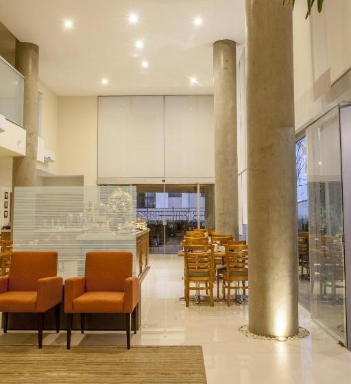 酒店 Sao Carlos Marklin Suites