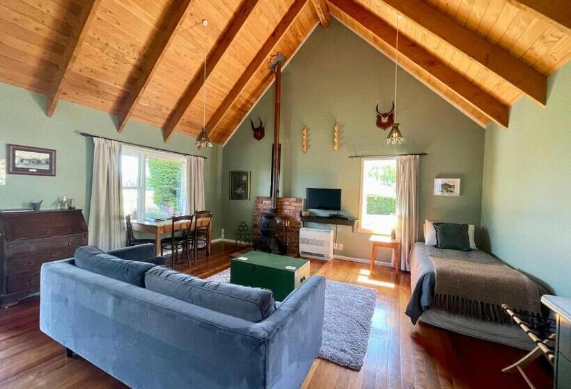 فندق St Leonards Vineyard Cottages