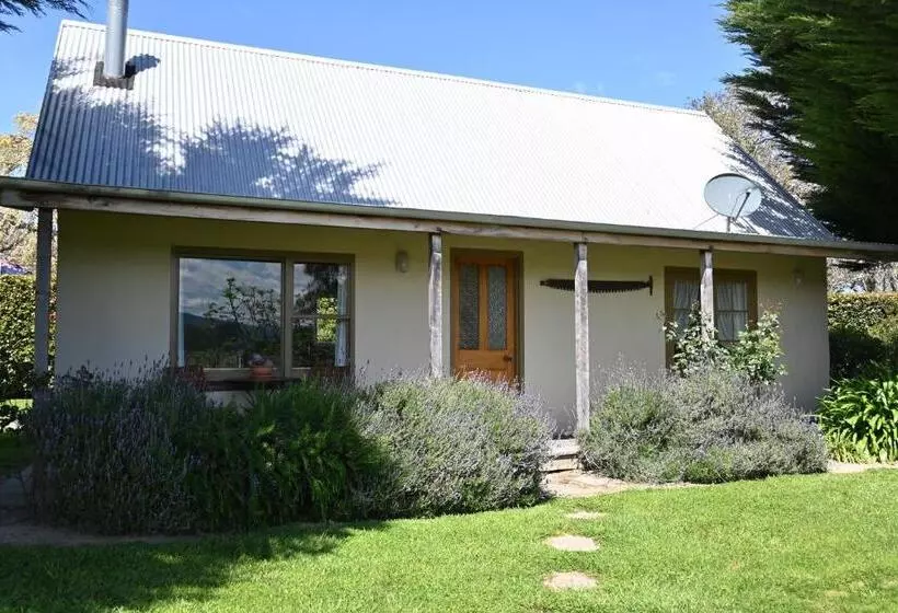 Otel St Leonards Vineyard Cottages