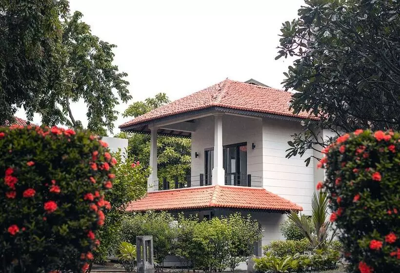 هتل Sun Siyam Pasikudah