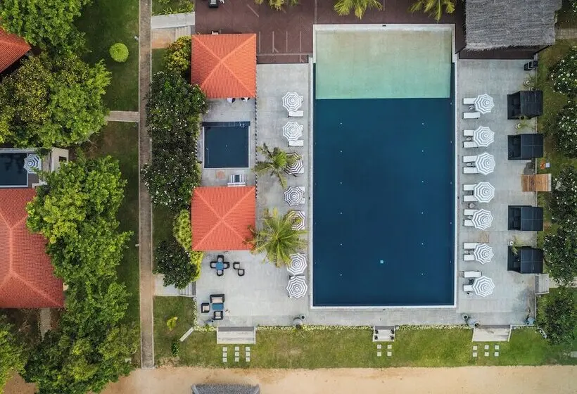 ホテル Sun Siyam Pasikudah