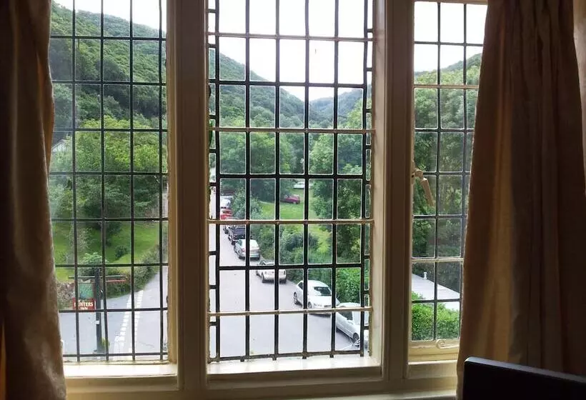 Отель The Hunters Inn