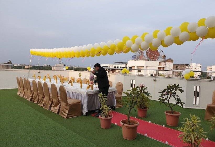 酒店 The Oasis  Vadodara