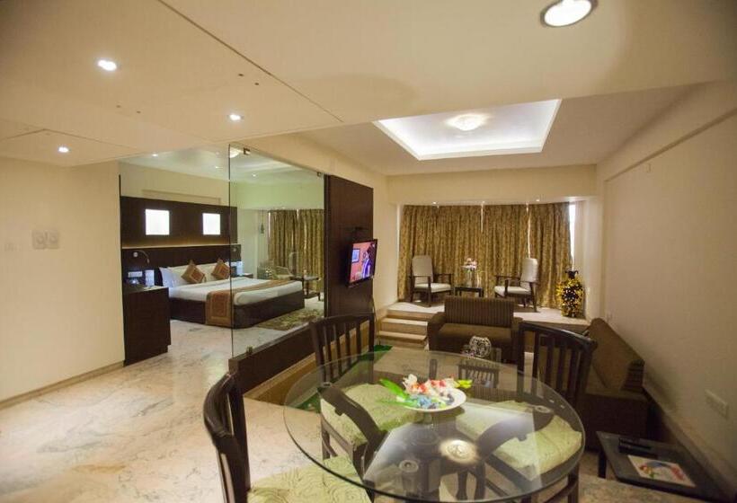 酒店 The Oasis  Vadodara