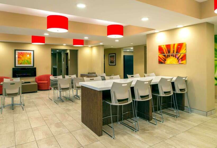 Microtel Inn & Suites By Wyndham Red Deer