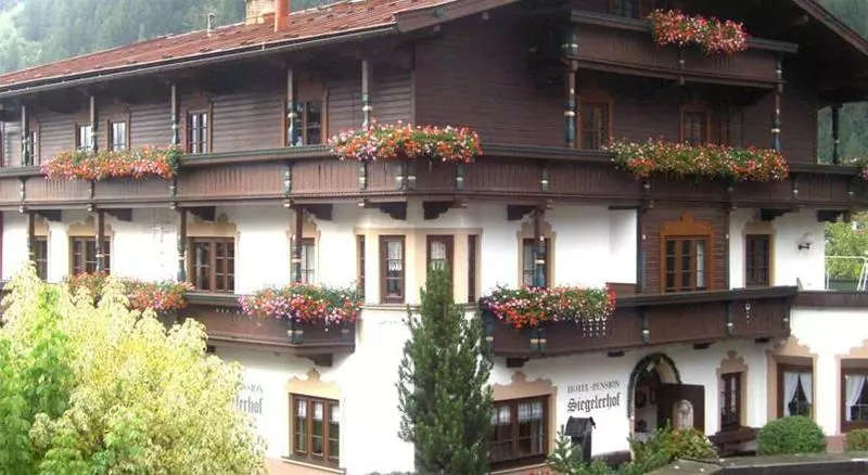 ペンション Der Siegeler B&b   This Lifestylehotel Rocks