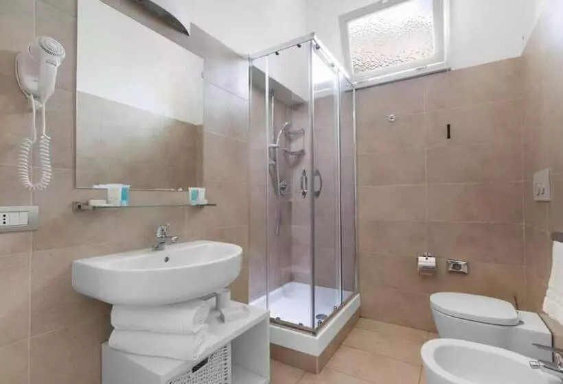 פנסיון Oriana Homèl Roma