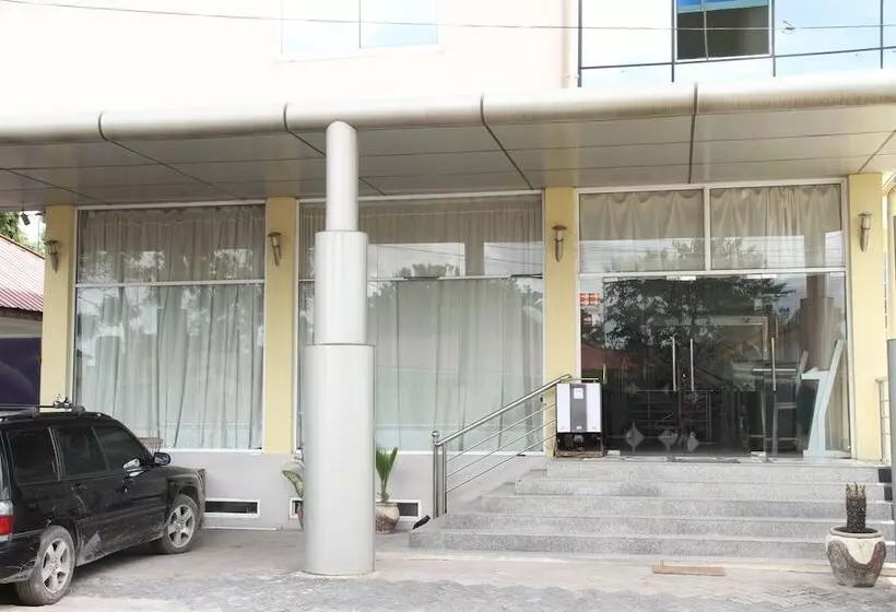Safina Hotel & Apartments