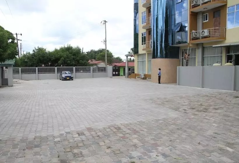 Safina Hotel & Apartments