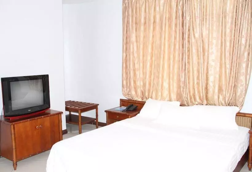 Safina Hotel & Apartments