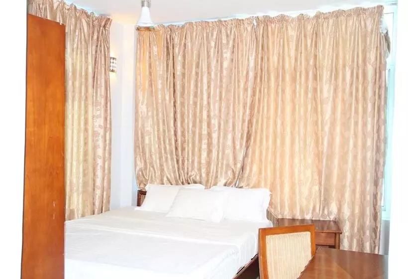Safina Hotel & Apartments