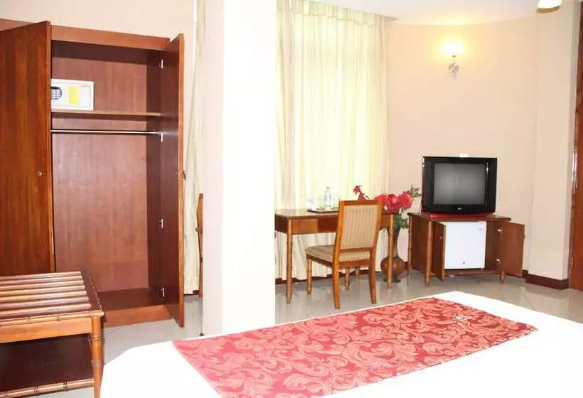 Safina Hotel & Apartments