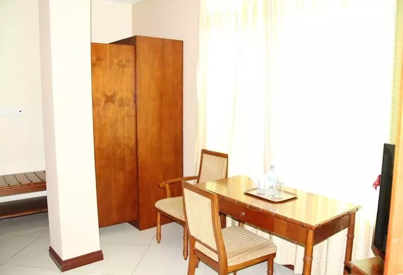 Safina Hotel & Apartments