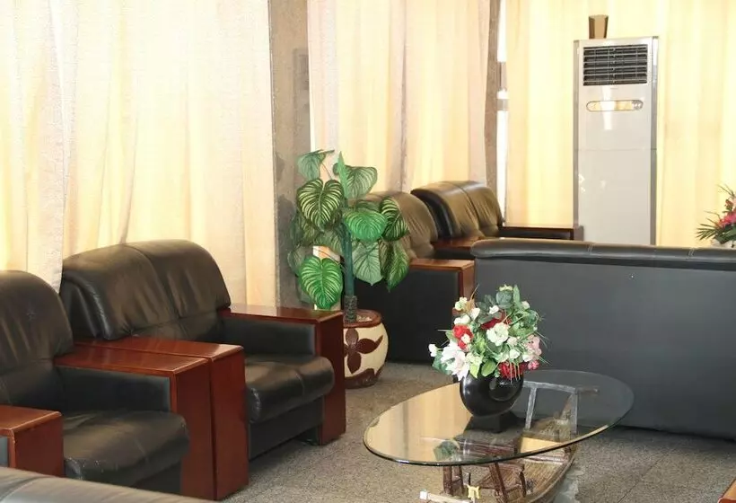 Safina Hotel & Apartments