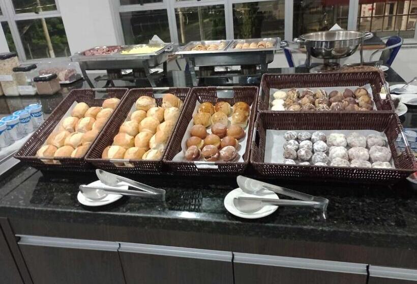 Summit Inn Hotel Pouso Alegre