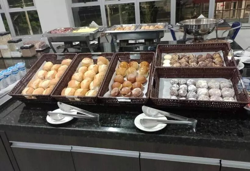 Summit Inn Hotel Pouso Alegre