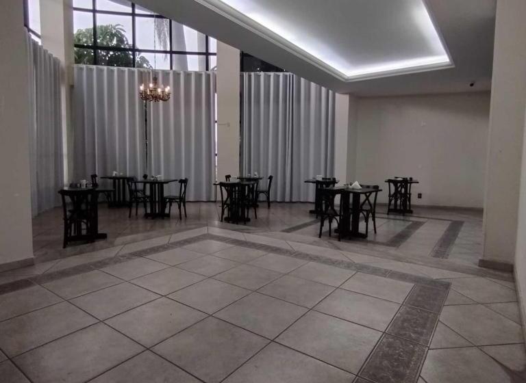 Summit Inn Hotel Pouso Alegre