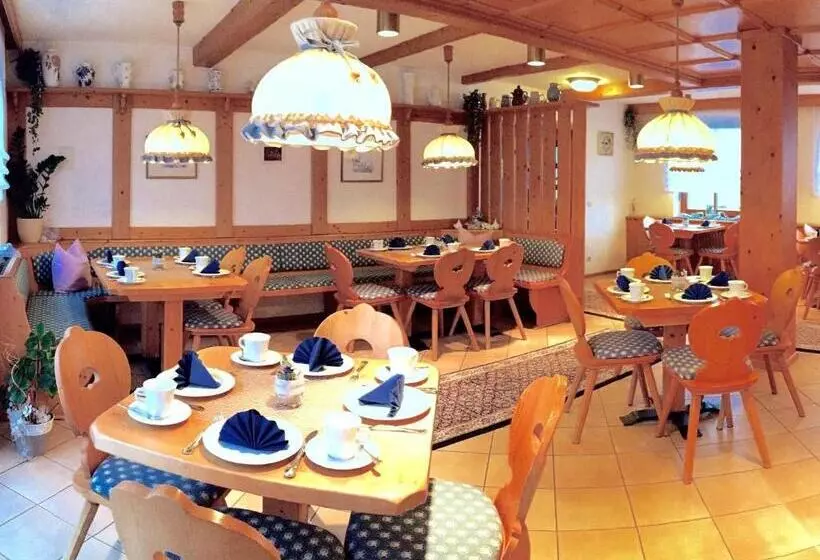 Hotelli Garni Vierjahreszeiten