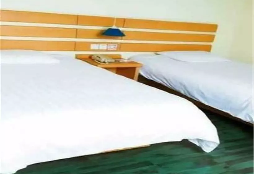ホテル Home Inn Chongqing Wanzhou Dianbao Road Wanda Plaza