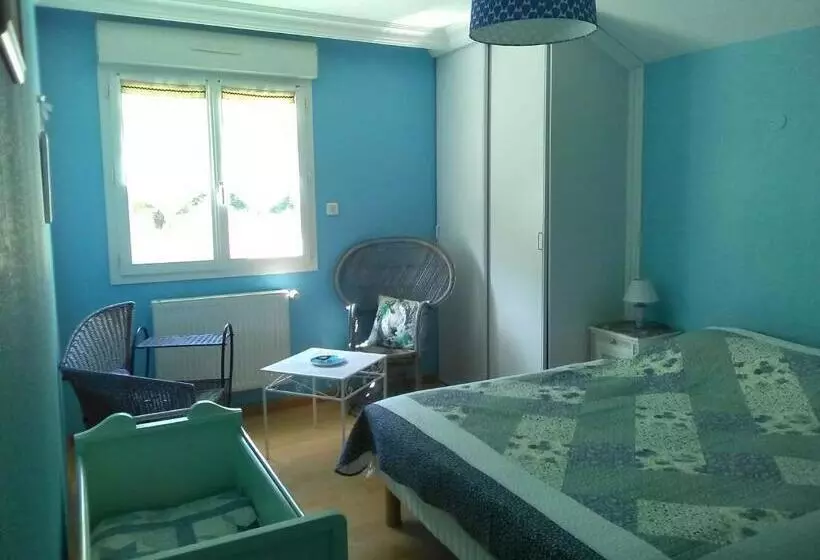 Aamiaismajoitus (B&B) Douce Vallee