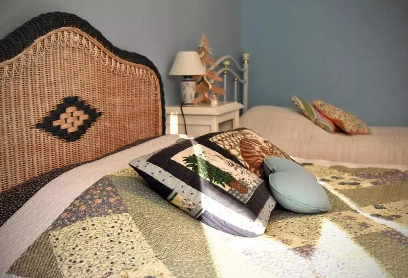 Aamiaismajoitus (B&B) Douce Vallee