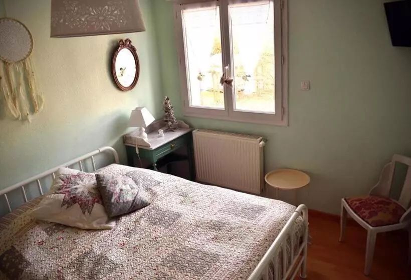 Aamiaismajoitus (B&B) Douce Vallee