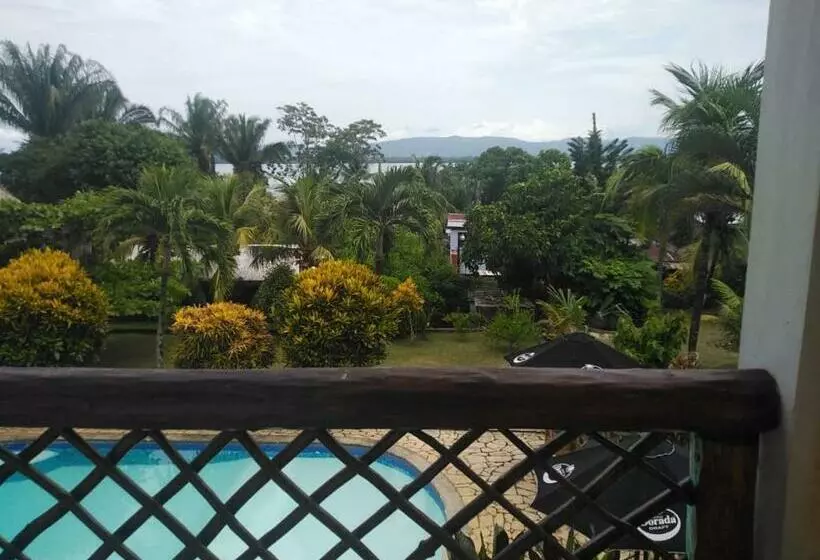 هتل Y Restaurante La Cabaña El Viajero