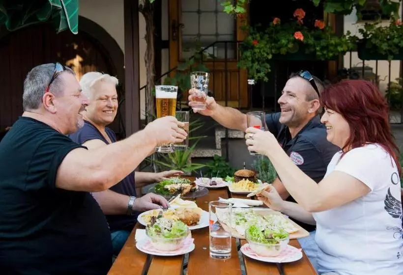 Hotelli Zum Engel In Speyer   Römerberg