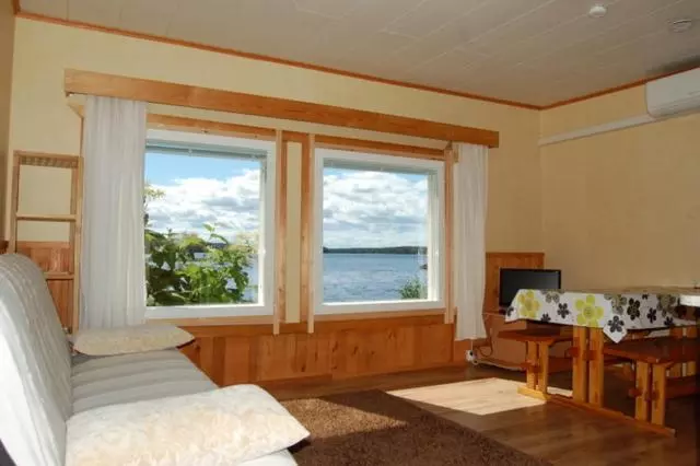 モーテル Lomasaaret