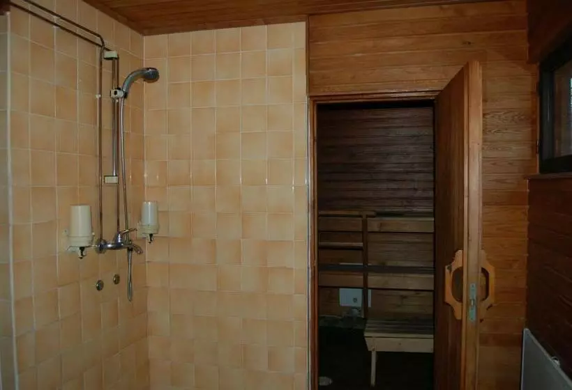 モーテル Lomasaaret