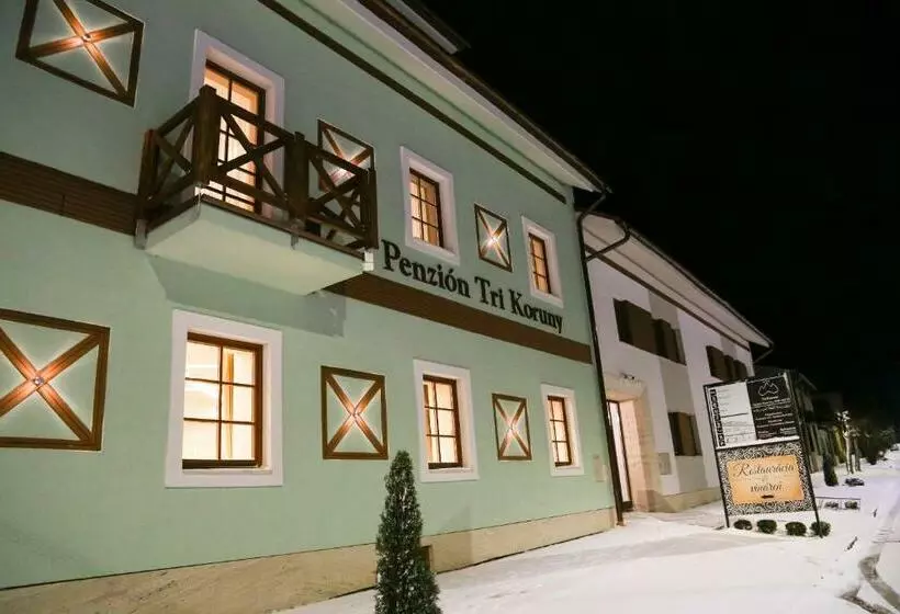 ペンション Guest House Tri Koruny