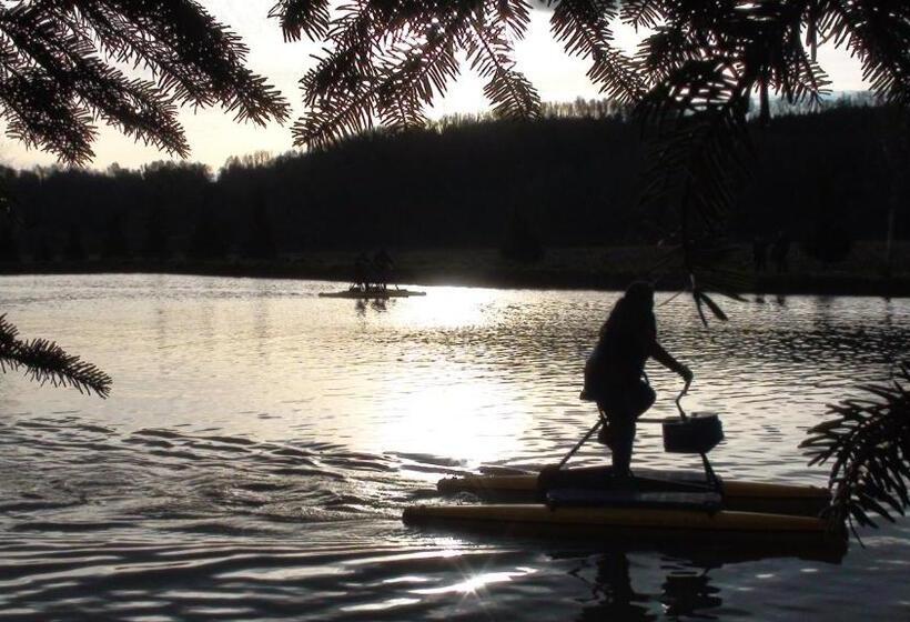 Villa Baviera, Hotel Baviera Chile