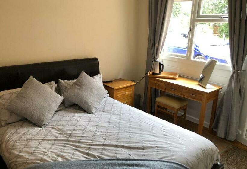 旅馆 The White Hart