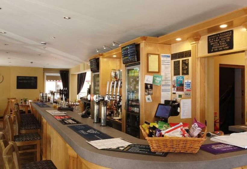 旅馆 The White Hart