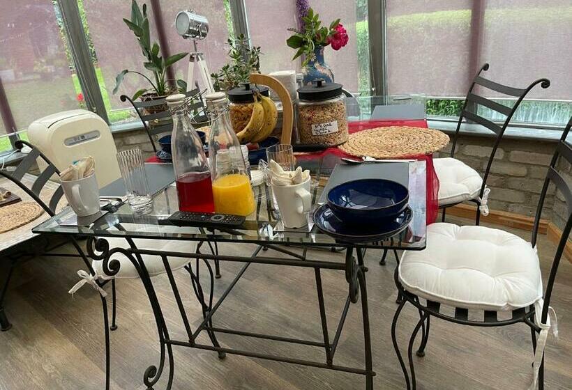 Bed and Breakfast South Lodge House