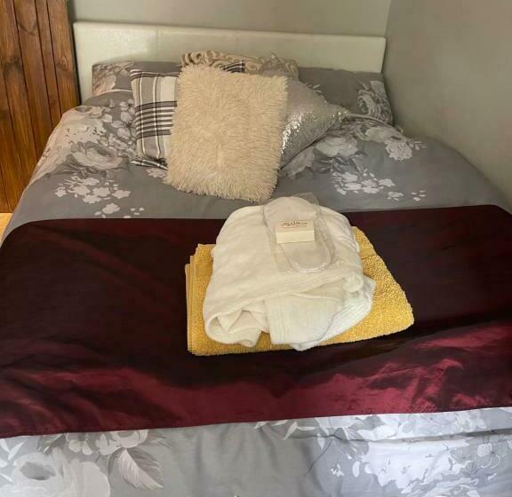 Bed and Breakfast South Lodge House