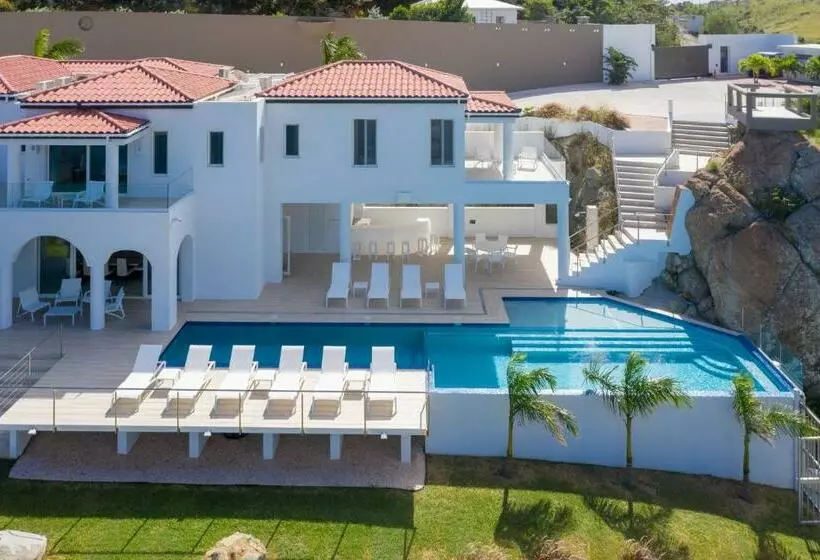 تختخواب و صبحانه Villa Amalia