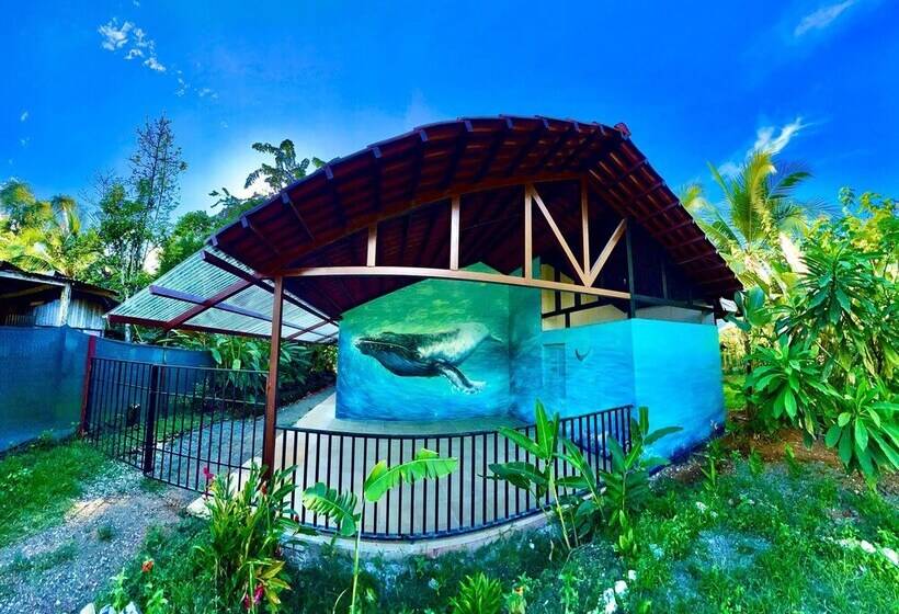 Corcovado Foundation Biohostel