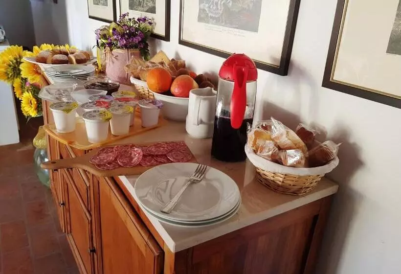 ホテル Agriturismo La Scuderia
