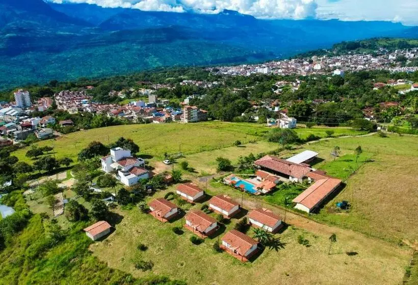 Hotelli Altamira Bio