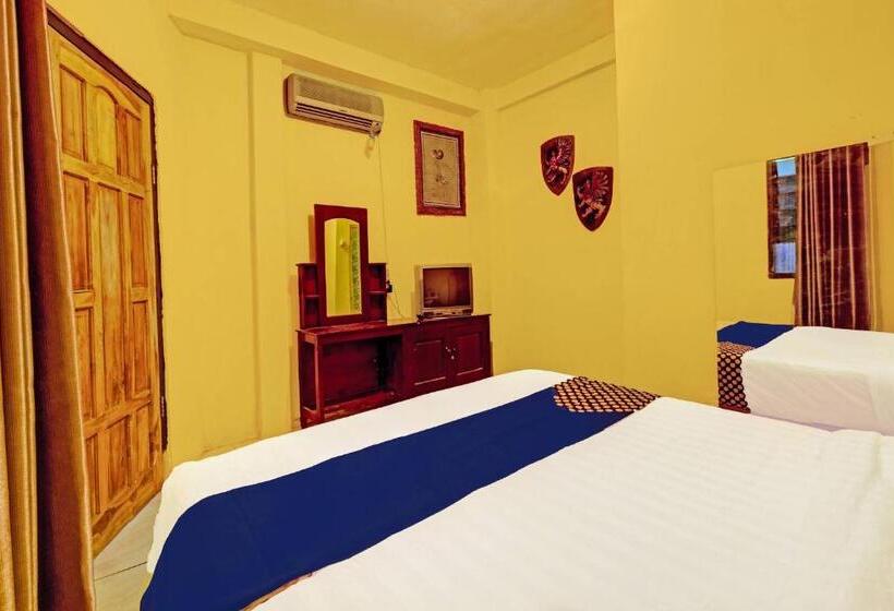 Отель Spot On 91540 Ukuh Guesthouse