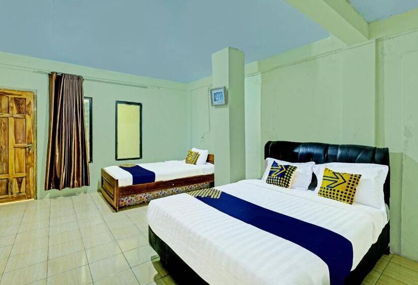 Отель Spot On 91540 Ukuh Guesthouse